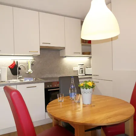 Hochkamp 5, App 3 *